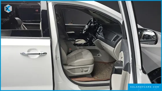 KIA CARNIVAL 9-SEATER NOBLESSE SPECIAL