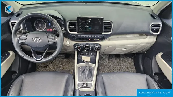 HYUNDAI VENUE 1.6 MODERN