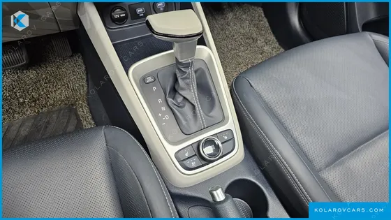 HYUNDAI VENUE 1.6 MODERN