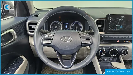 HYUNDAI VENUE 1.6 MODERN
