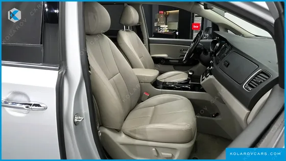 KIA CARNIVAL GASOLINE 9-SEATER NOBLESSE SPECIAL