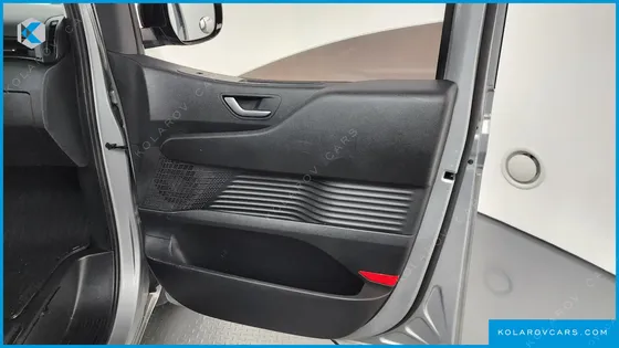HYUNDAI STARIA CARGO 3-SEATER
