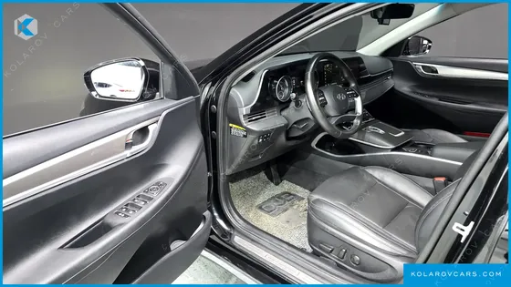 HYUNDAI GRANDEUR PREMIUM