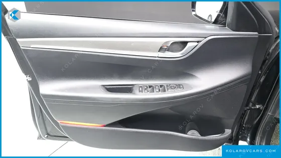 HYUNDAI GRANDEUR PREMIUM