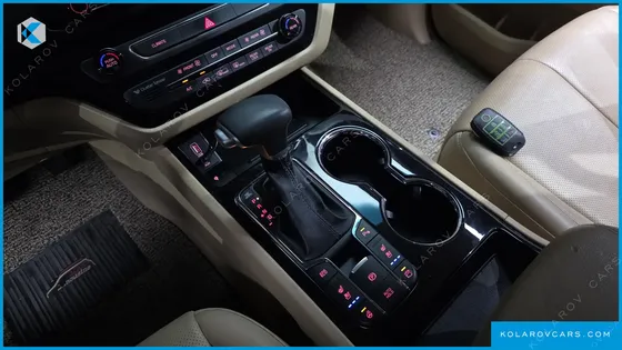 KIA CARNIVAL 9-SEATER LIMOUSINE(SPECIAL VEHICLE)