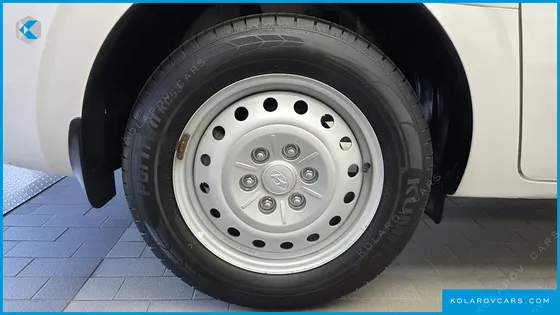 HYUNDAI STARIA CARGO 5-SEATER
