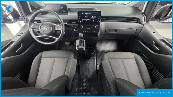 HYUNDAI STARIA CARGO 5-SEATER