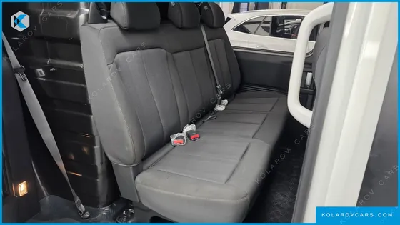 HYUNDAI STARIA CARGO 5-SEATER