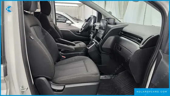 HYUNDAI STARIA CARGO 5-SEATER