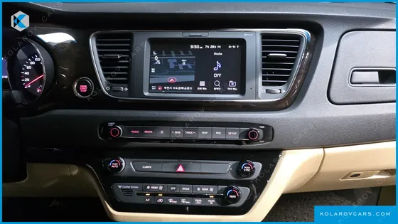 KIA CARNIVAL 9-SEATER PRSTIGE