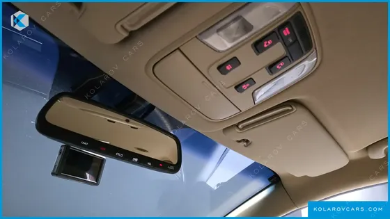KIA CARNIVAL 9-SEATER PRSTIGE