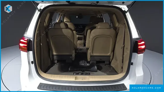 KIA CARNIVAL 9-SEATER PRSTIGE