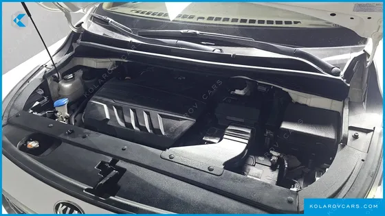 KIA CARNIVAL 9-SEATER NOBLESSE