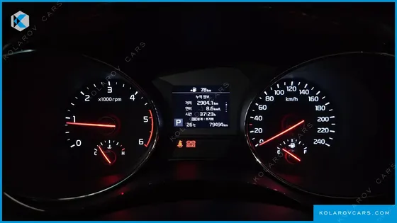 KIA CARNIVAL 9-SEATER NOBLESSE