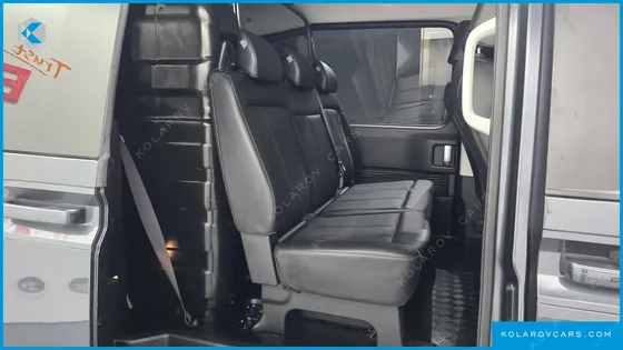 HYUNDAI STARIA CARGO 5-SEATER