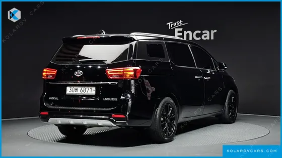 KIA CARNIVAL 7-SEATER LIMOUSINE