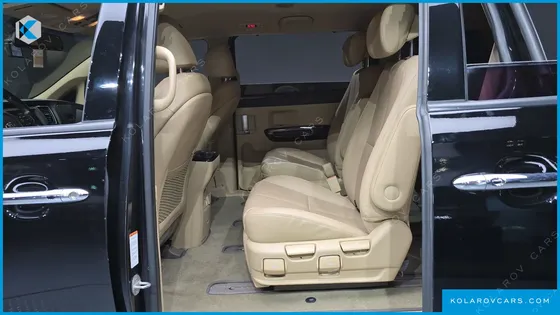 KIA CARNIVAL 7-SEATER LIMOUSINE