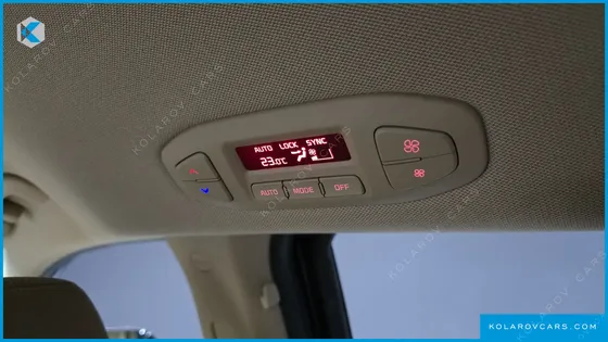 KIA CARNIVAL 7-SEATER LIMOUSINE