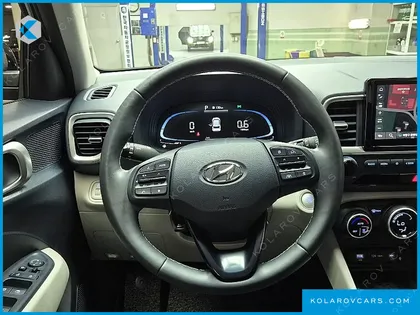 HYUNDAI VENUE 1.6 FLUX