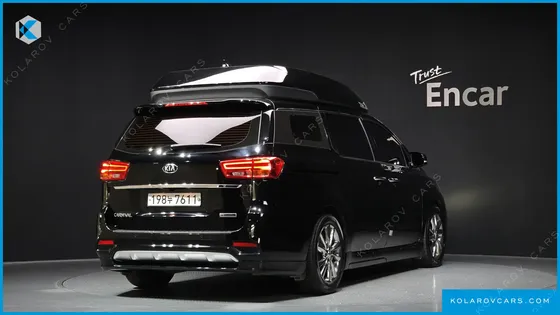 KIA CARNIVAL 9-SEATER HI-LIMOUSINE