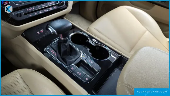 KIA CARNIVAL 9-SEATER HI-LIMOUSINE