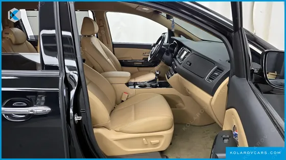 KIA CARNIVAL 9-SEATER HI-LIMOUSINE