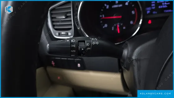 KIA CARNIVAL 9-SEATER HI-LIMOUSINE