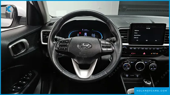 HYUNDAI VENUE 1,6 PREMIUM
