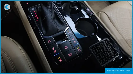KIA CARNIVAL GASOLINE 9-SEATER HI-LIMOUSINE