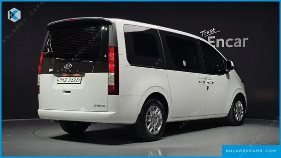 HYUNDAI STARIA CARGO 5-SEATER