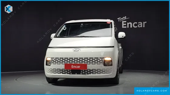 HYUNDAI STARIA CARGO 5-SEATER
