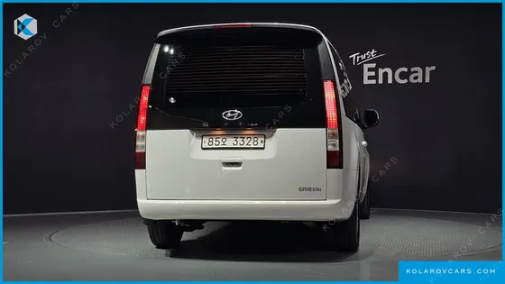 HYUNDAI STARIA CARGO 5-SEATER