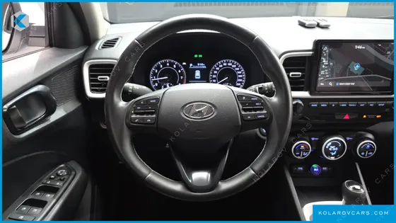 HYUNDAI VENUE 1.6 FLUX