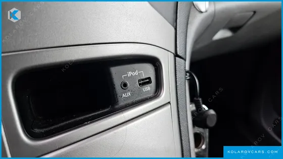 HYUNDAI STAREX 3-SEATER VAN
