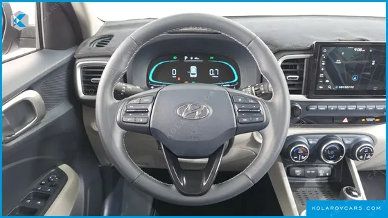 HYUNDAI VENUE 1.6 FLUX