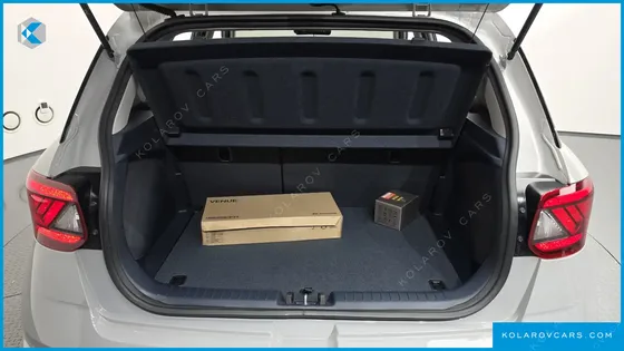 HYUNDAI VENUE 1.6 FLUX