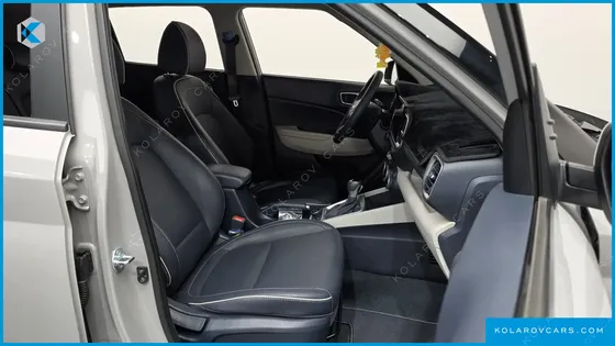 HYUNDAI VENUE 1.6 FLUX