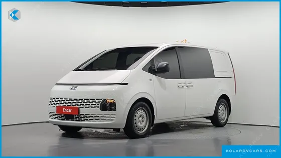 HYUNDAI STARIA CARGO 5-SEATER