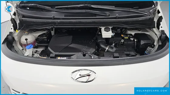HYUNDAI STARIA CARGO 5-SEATER