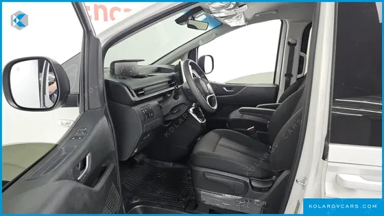HYUNDAI STARIA CARGO 5-SEATER