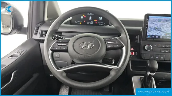 HYUNDAI STARIA CARGO 5-SEATER