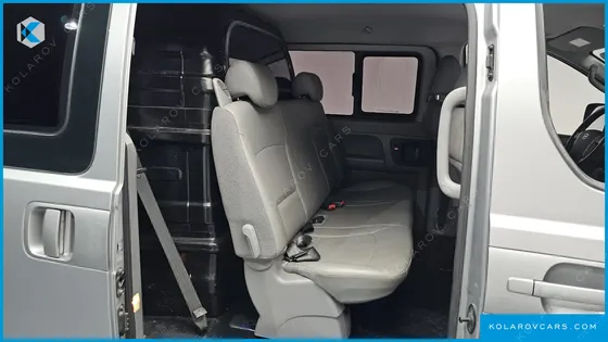 HYUNDAI STAREX 5-SEATER VAN