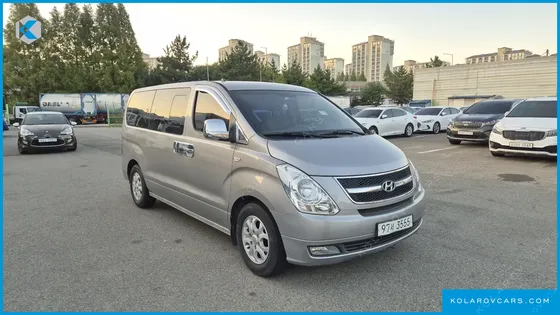 HYUNDAI STAREX 5-SEATER VAN