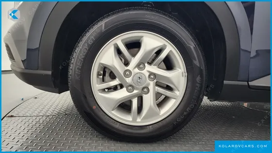 HYUNDAI VENUE 1.6 SMART