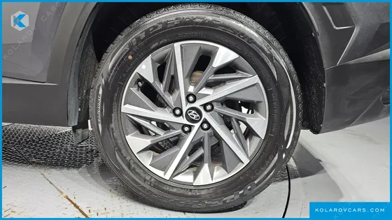 HYUNDAI TUCSON DIESEL 2.0 2WD