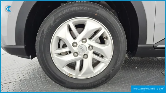 HYUNDAI VENUE 1,6 PREMIUM