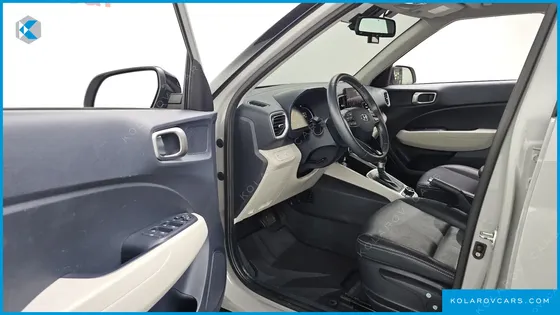 HYUNDAI VENUE 1,6 PREMIUM