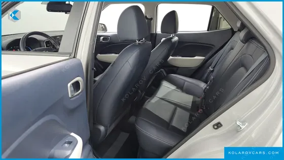 HYUNDAI VENUE 1,6 PREMIUM