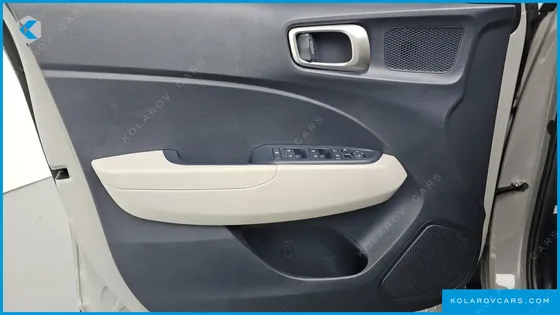HYUNDAI VENUE 1,6 PREMIUM