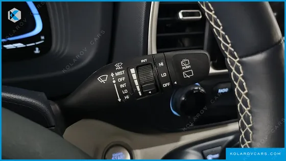 HYUNDAI VENUE 1,6 PREMIUM